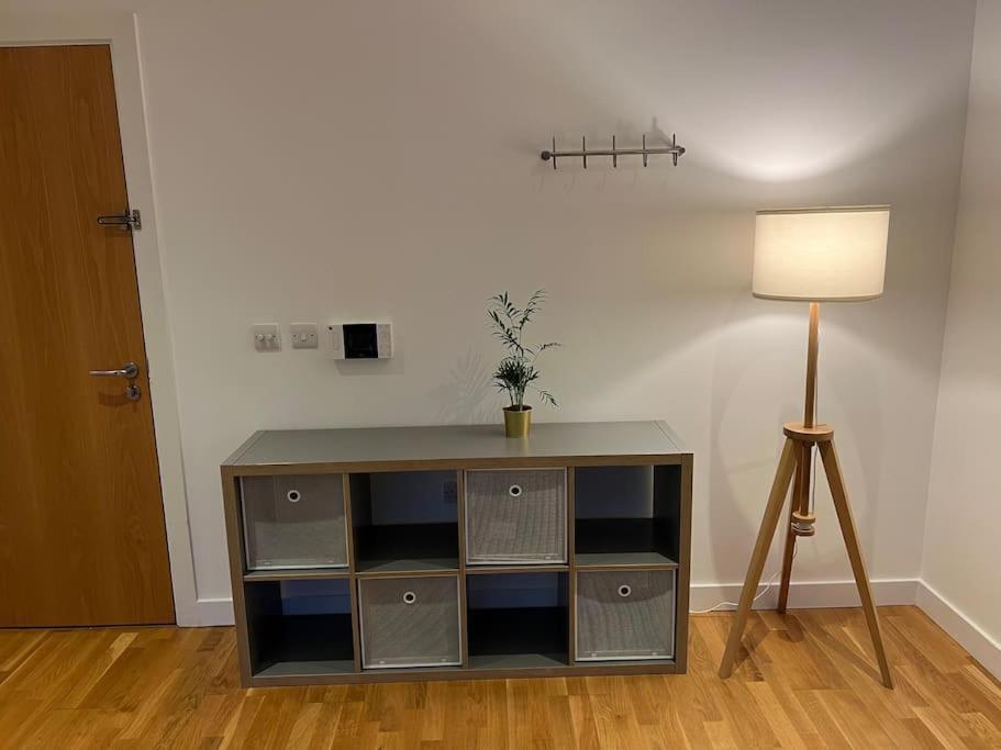 Modern 2 Bed - Olympic Park Stratford Apartman London Kültér fotó